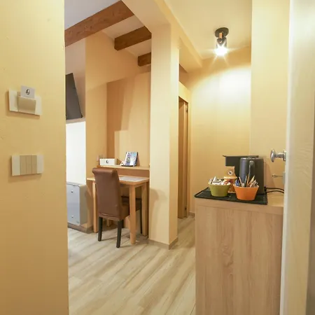 Tzia Lillina 3*