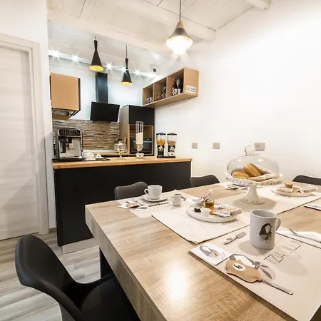 Bed & Breakfast Tzia Lillina 3*