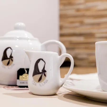 Tzia Lillina Bed and Breakfast 4*